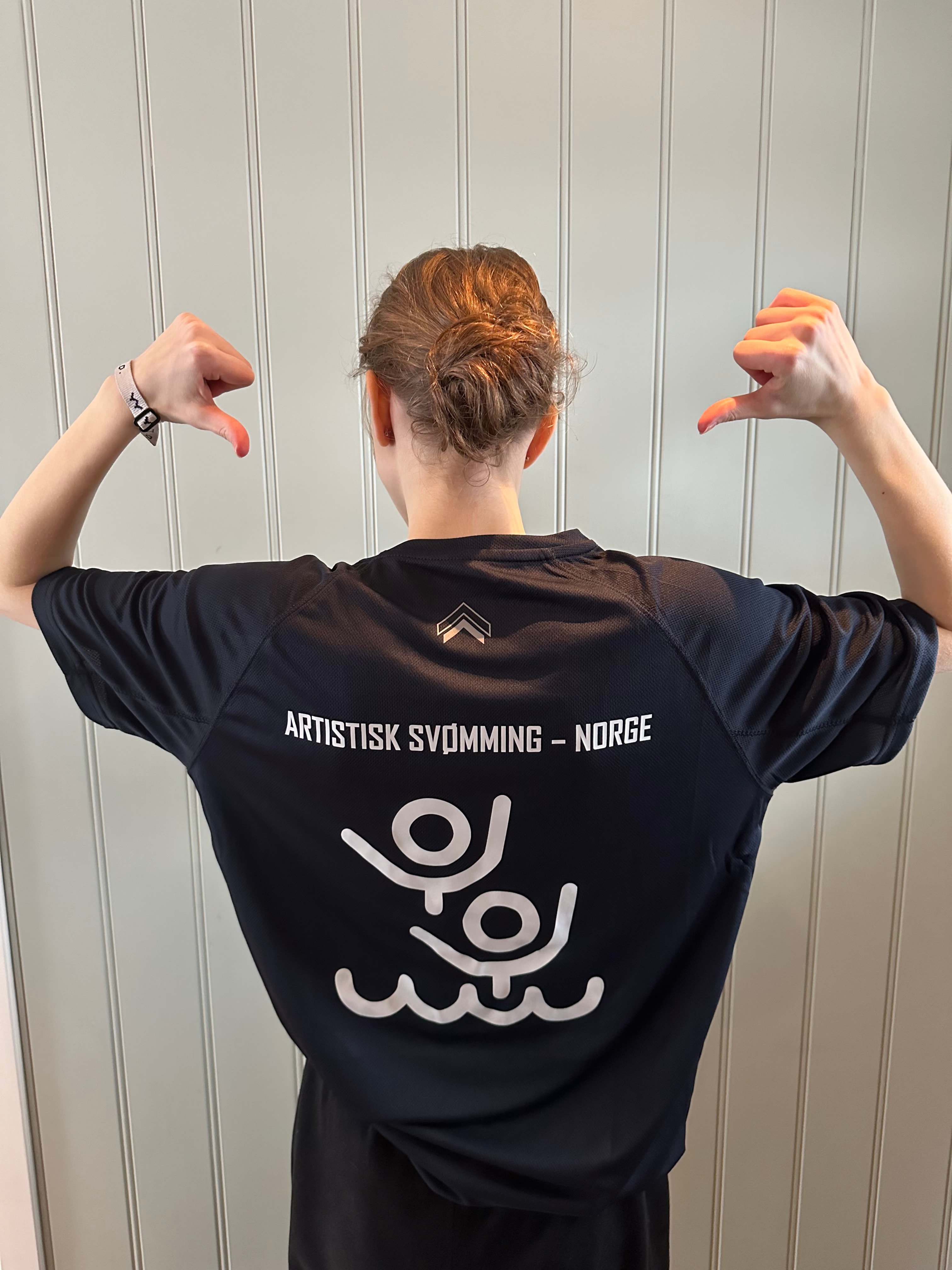 Nysjerrig på artistisk svømming? (synkronsvømming)